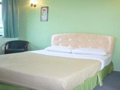 Hji Residensi Hotel Куа Екстериор снимка