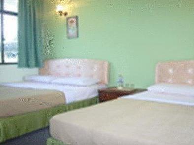 Hji Residensi Hotel Куа Екстериор снимка